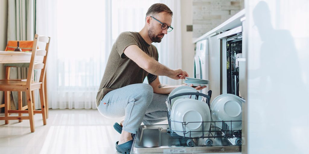 Troubleshooting Tips for a Malfunctioning Dishwasher: A User-Friendly Guide